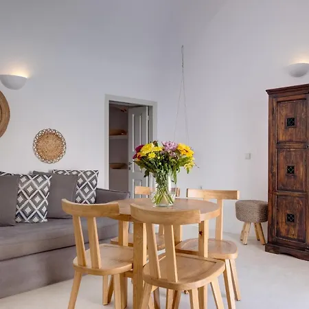 Radiant Santorini Lejlighedshotel Mesariá