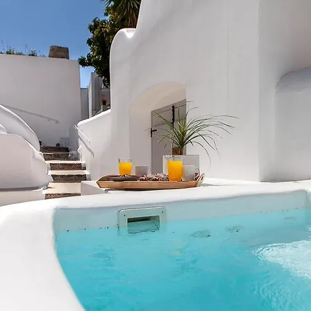 Radiant Santorini 4* Mesariá