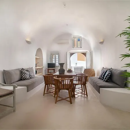 Radiant Santorini Lejlighedshotel Mesariá