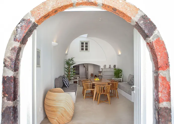 Radiant Santorini Aparthotel