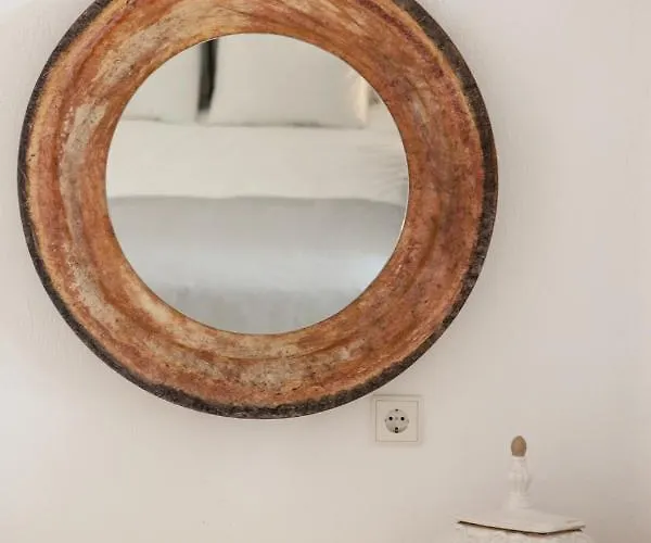 Aparthotel Radiant Santorini Mesariá