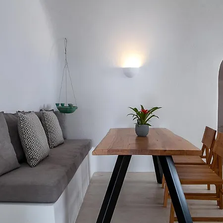 Aparthotel Radiant Santorini