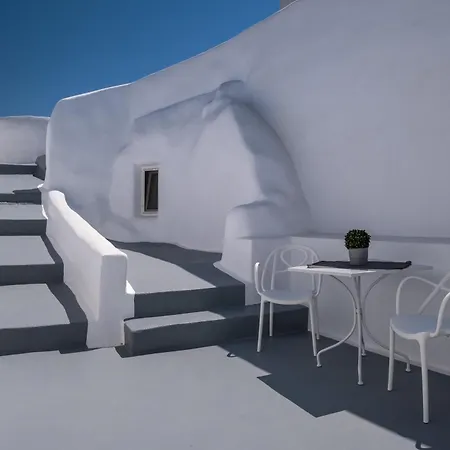 Radiant Santorini 4*