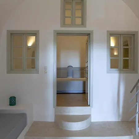 Radiant Santorini 4*