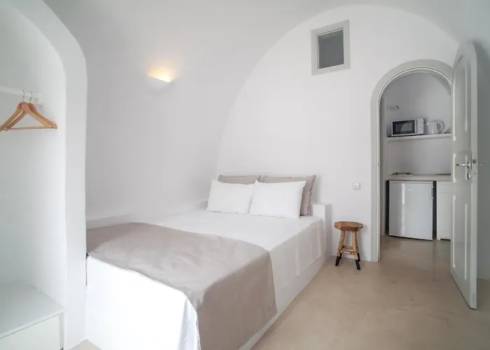 Radiant Santorini Mesaria