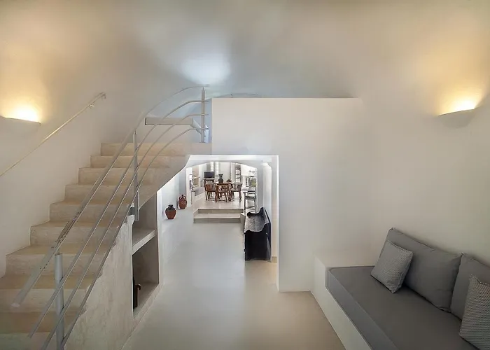 Radiant Santorini ميساريا