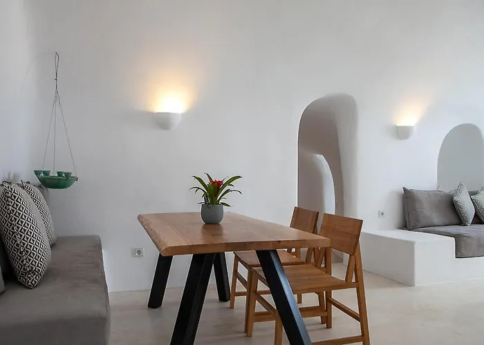 Radiant Santorini ميساريا