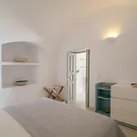 Radiant Santorini Lägenhetshotell Mesaria