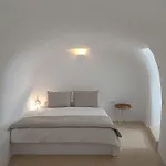 Radiant Santorini Mesaria