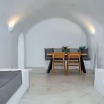 Radiant Santorini Lägenhetshotell 4*