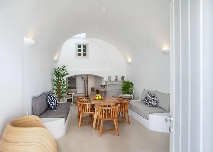 Aparthotel Radiant Santorini Messaria (Santorini)