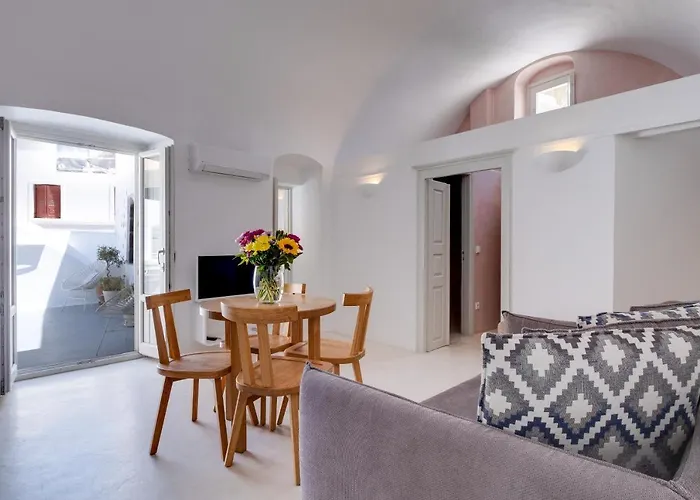 Radiant Santorini 4*