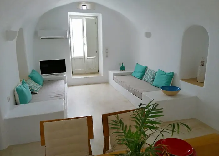 Radiant Santorini 4*