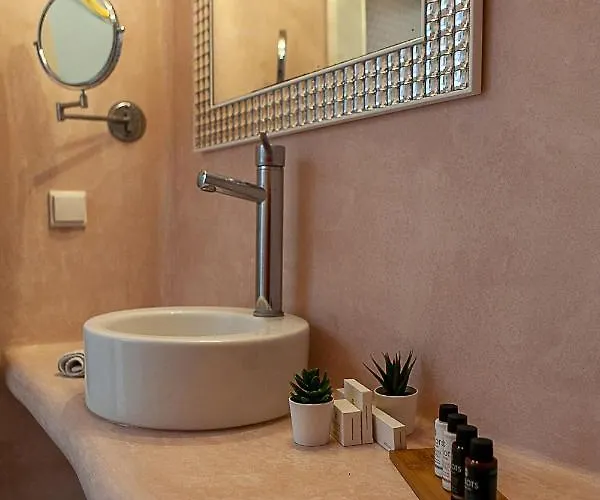 Hotel apartamentowy Radiant Santorini